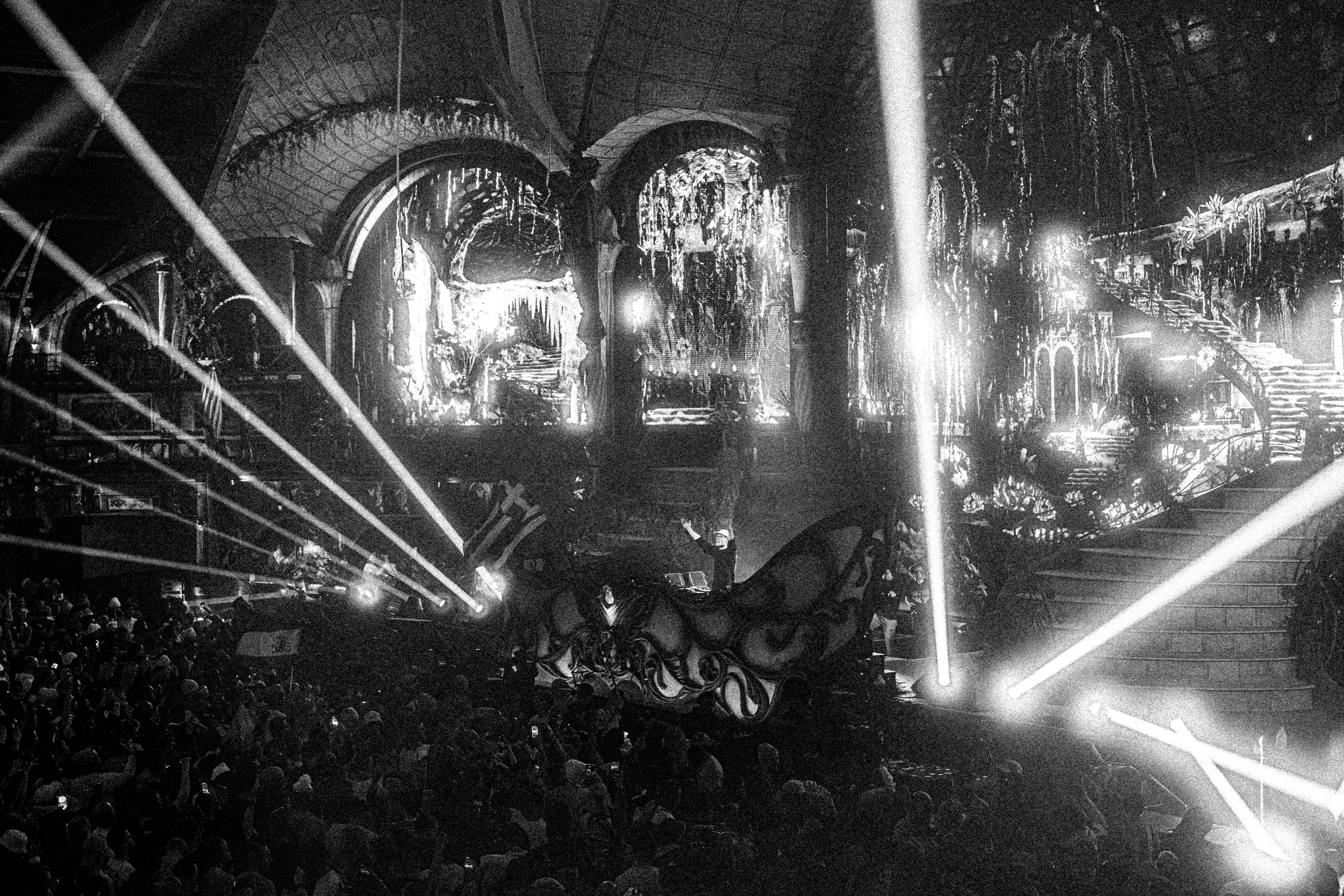 Tomorrowland Winter, Les scènes