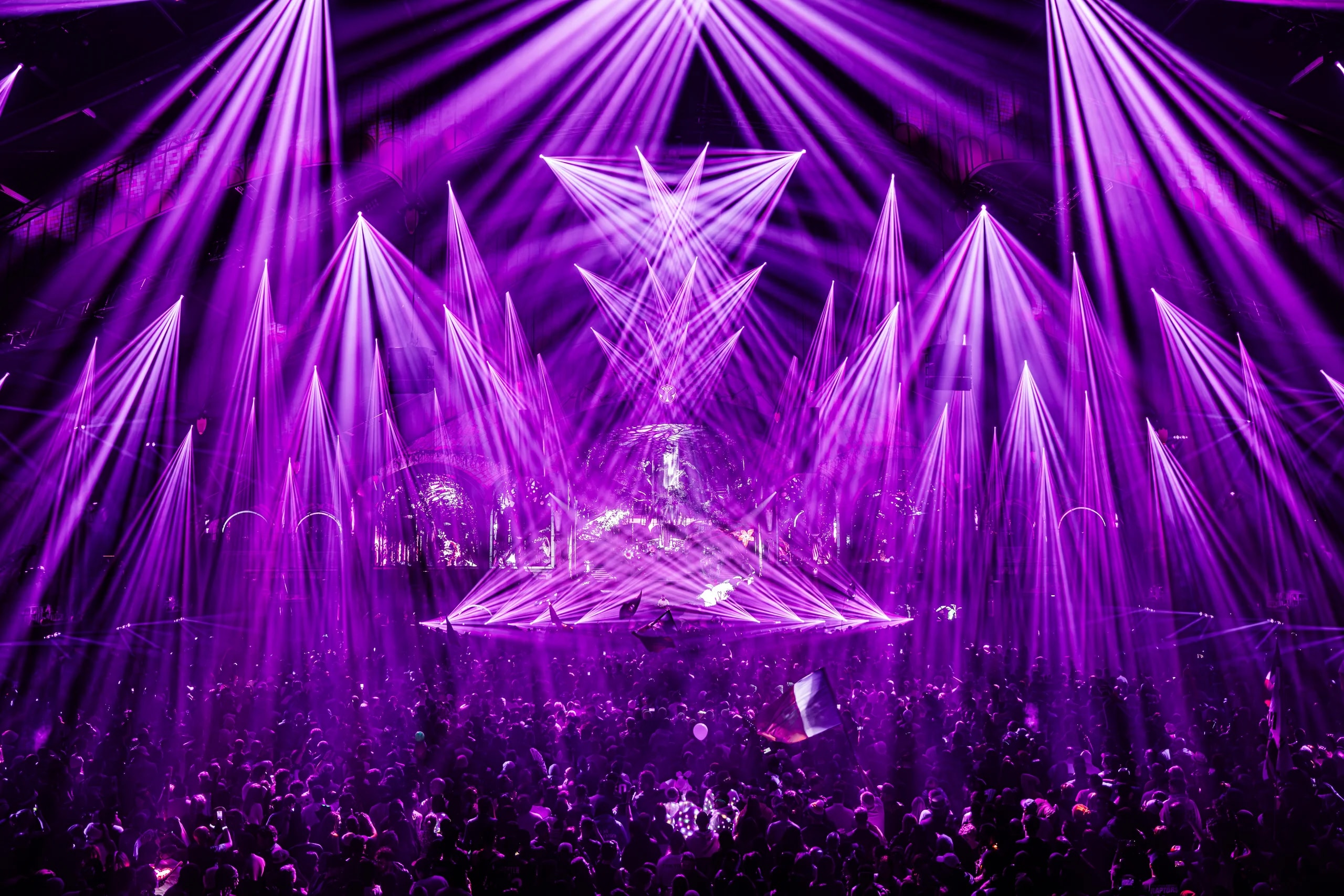 Tomorrowland Winter, Les scènes